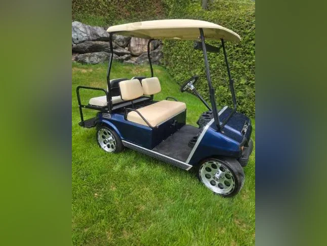 car de golf thumbnail 3
