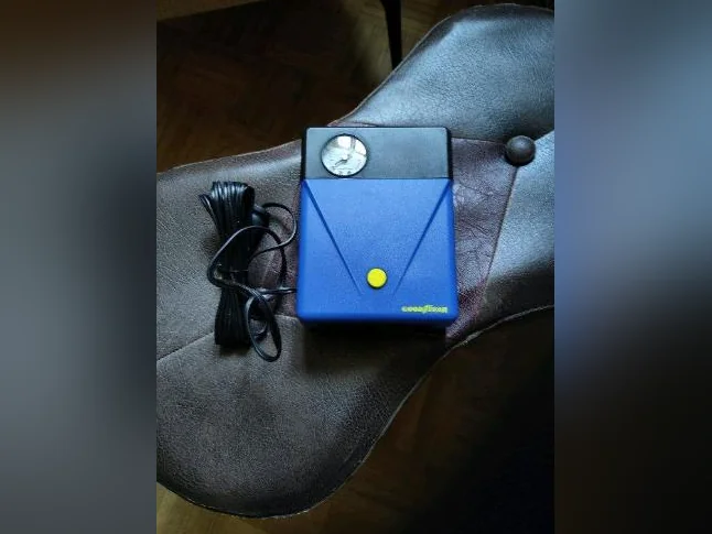 Compresseur d'air pour l'auto ou autre Goodyear,12 volt