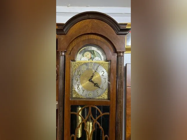 Très ancienne horloge grand Père thumbnail 3