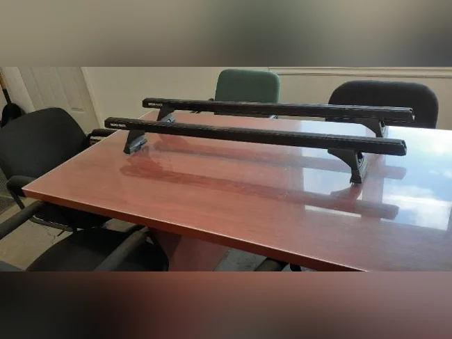 Support de toit Rhino-Rack modèle #JA9430 était sur Suzuki Grand Vitara 2012