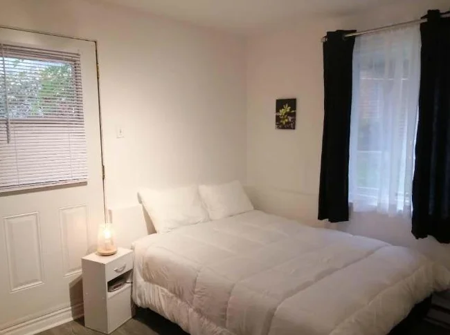 Jolis studios avec chambre fermée à Rosemont, quartier très agréable thumbnail 7