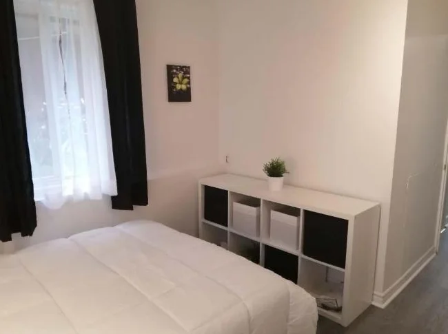 Jolis studios avec chambre fermée à Rosemont, quartier très agréable thumbnail 6