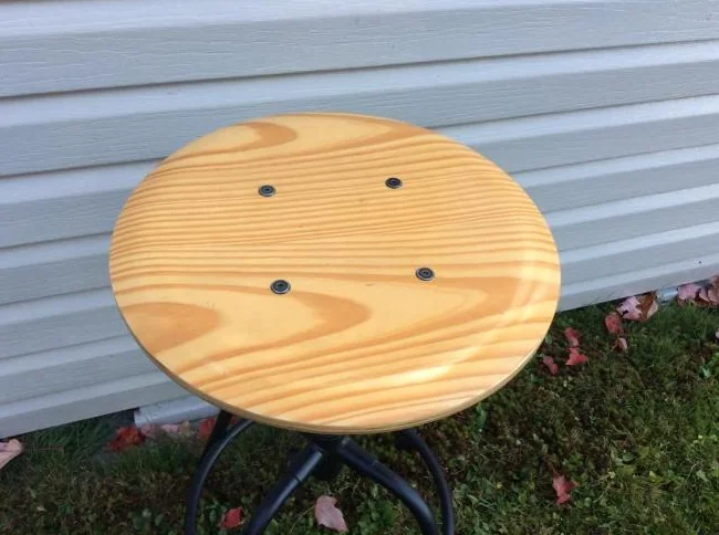 BANC EN BOIS ET MÉTAL HAUTEUR 27 POUCE thumbnail 2