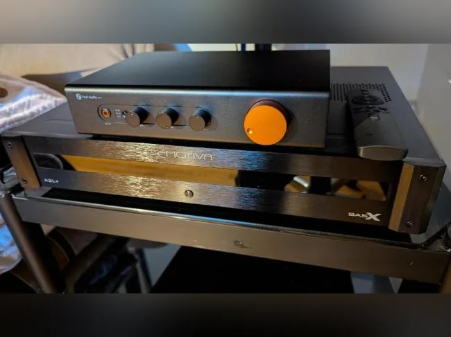 Amplificateur Emotiva BassX A2L+ et préamp. Fosi Audio ZP3