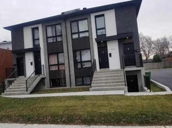 GRAND 3 ½ À LOUER DANS UN IMMEUBLE RECENT – DISPONIBLE 1ER DECEMBRE.