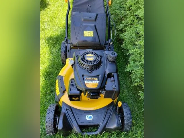 Tondeuse à gazon Cub Cadet