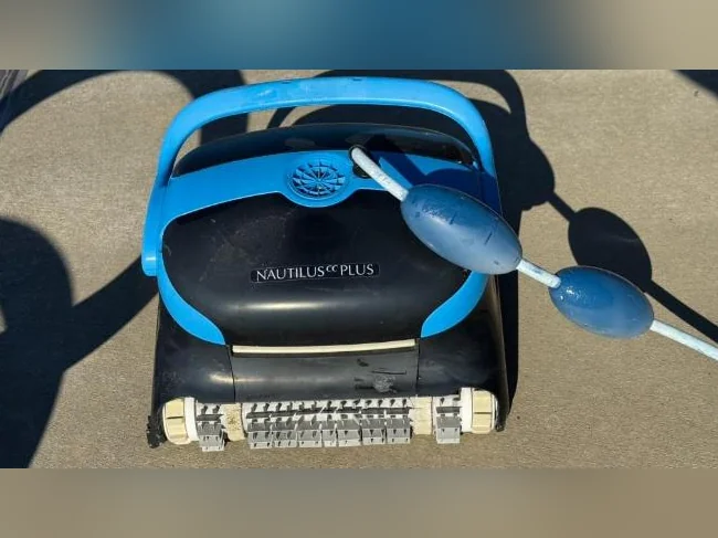 Robot piscine
