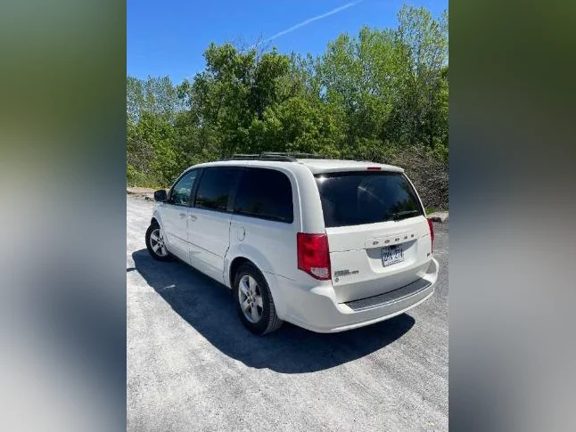 Dodge Caravan Van Life thumbnail 2