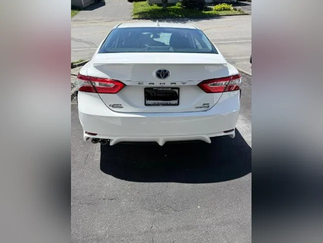 CAMRY HYBRIDE SE 2020, prix révisé VENDU thumbnail 4