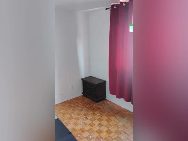 Chambre à louer Montréal-Nord tout inclus 13 pieds par 11 pieds thumbnail 2
