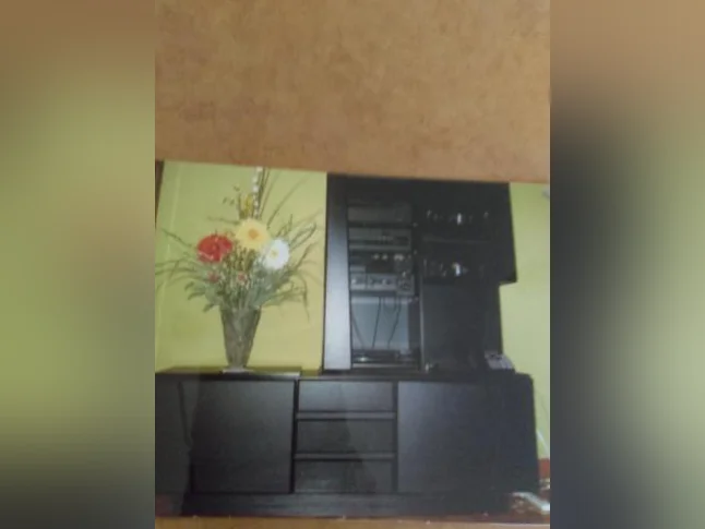 MEUBLE POUR T. V ET SYSTÈME DE SON avec tiroirs