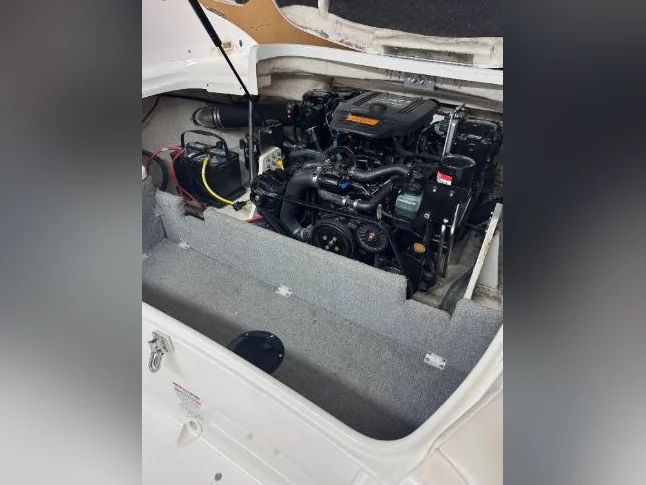 Chaparral 220SSI thumbnail 5