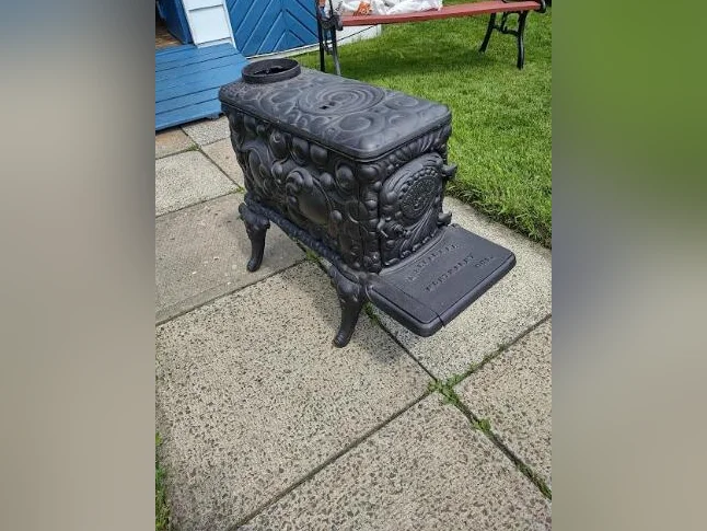 Petit Poele A Bois box Stove Bélanger 22