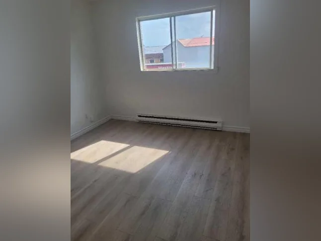 4 1/2 à louer 1350$ st Jérôme