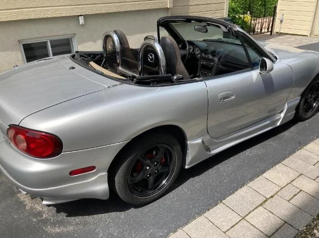 Mazda miata mx-5 thumbnail 2