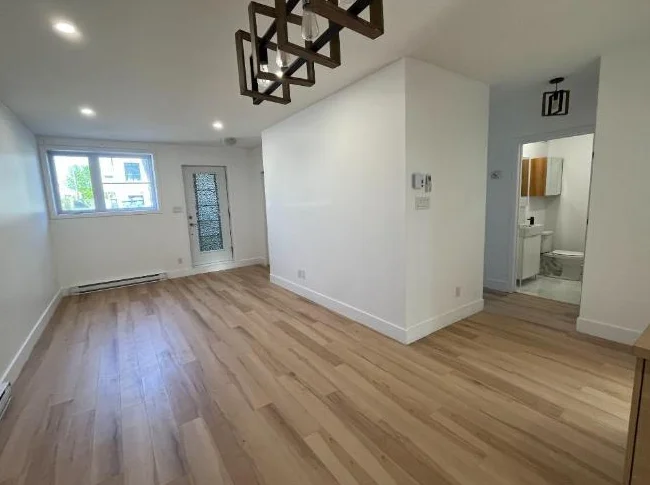 Appartement / condo 4 1/2 à louer thumbnail 5