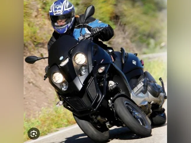 Moto 3 roues Piaggio MP3 500cc, 2019. thumbnail 5