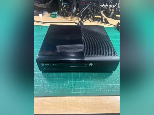 Xbox 360 E avec BadAvatar