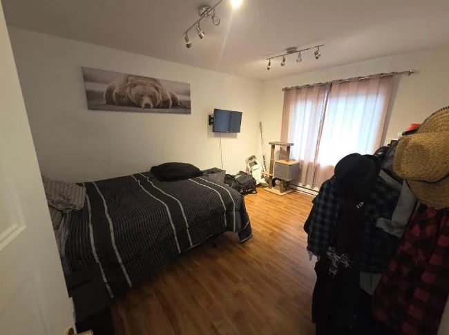 5 1/2 au 2 e étage thumbnail 5