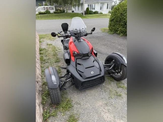 Ryker 900 cc thumbnail 2