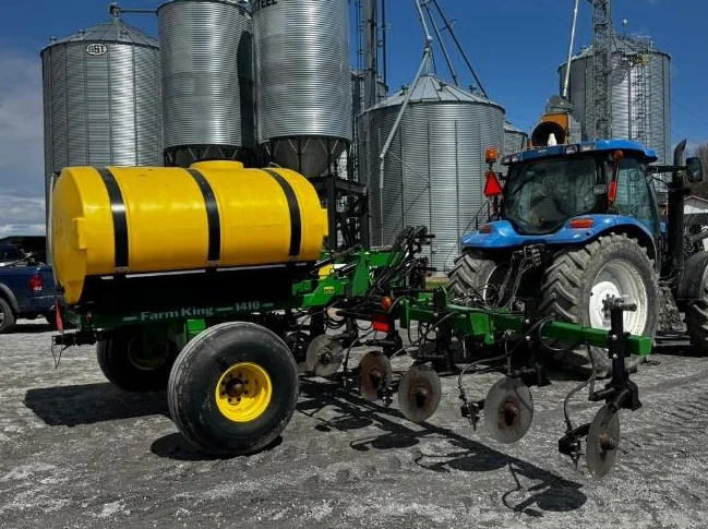 Applicateur d'azote Farm King 1410 avec Raven thumbnail 2