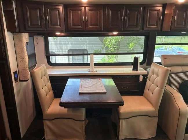 Winnebago Grand Tour 2017 45RL thumbnail 8