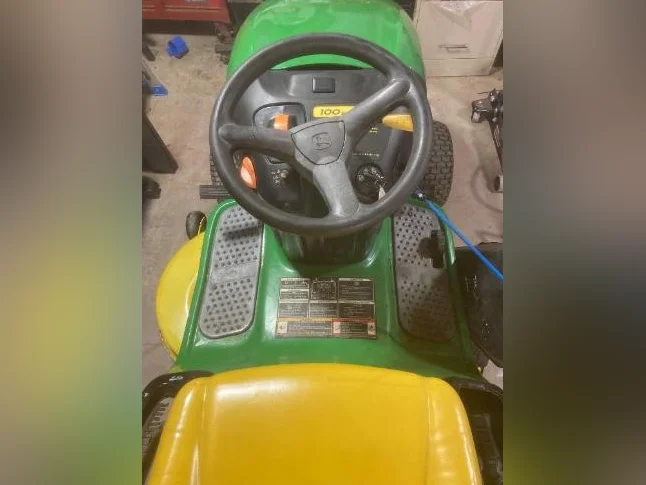 Tracteur à gazon thumbnail 6