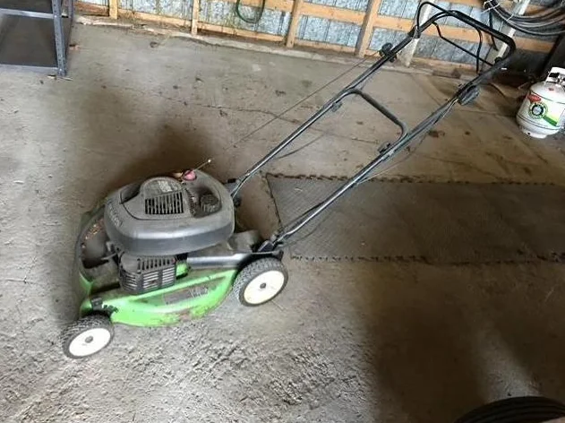 Tondeuse Lawn Boy Autotractable