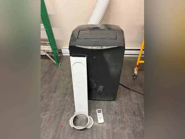 AIR CLIMATISÉ PORTATIF LG 10000 BTU