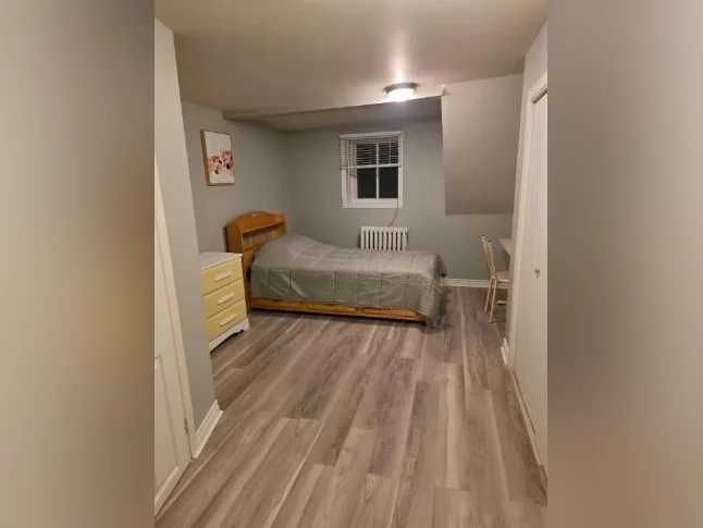 MAISON DE CHAMBRE À VENDRE 16 CHAMBRES À SAINT-AGATHE-DES-MONTS PRÈS DE TOUT LES SERVICES thumbnail 5