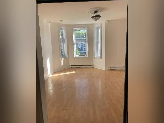 Grand 5 1/2 sur le plateau Mont Royal