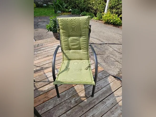 Coussin d‘extérieur couleur vert olive16x44pcs