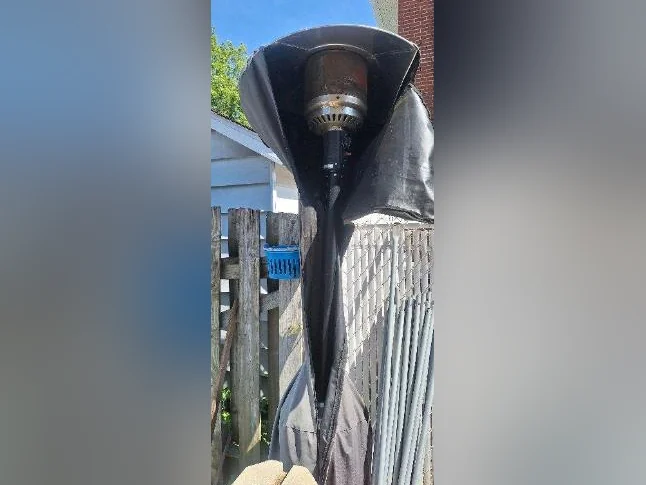 Chauffe terrasse au propane avec housse incluse