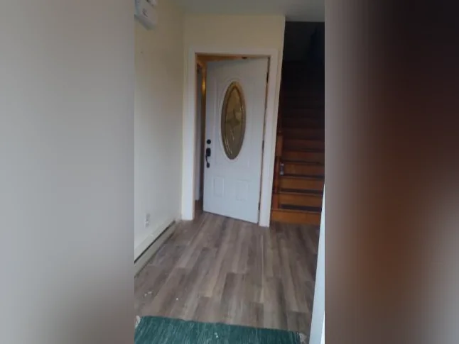Appartement chauffé de 4 chambres sur 2 étages à Stanstead