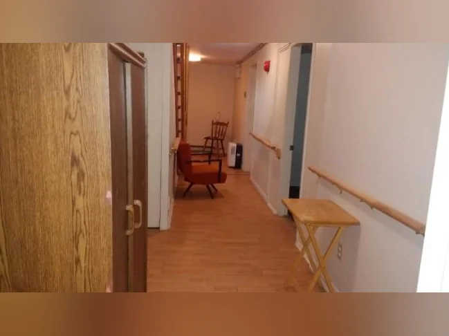 Appartement chauffé de 4 chambres sur 2 étages à Stanstead thumbnail 8