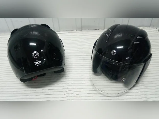 2 Casques moto BRP noir thumbnail 2