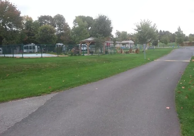 Camping terrain lot a vendre porte ouverte 22-23aout 2026 thumbnail 8