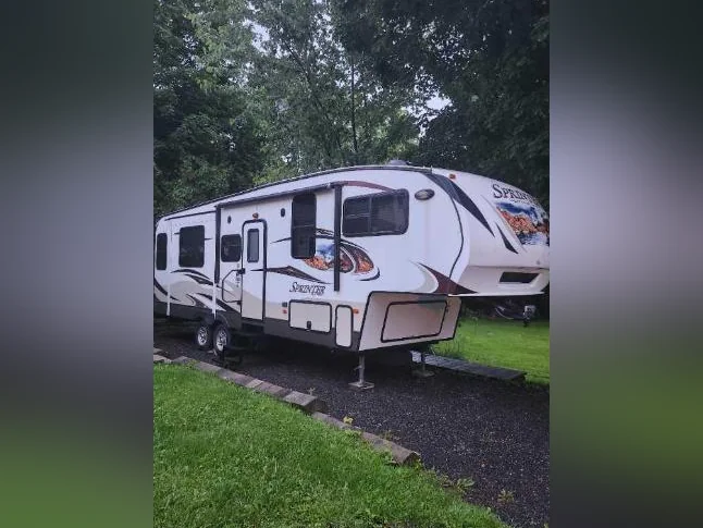 Fifth wheel Sprinter 273 FWRET 2013 31 pieds
