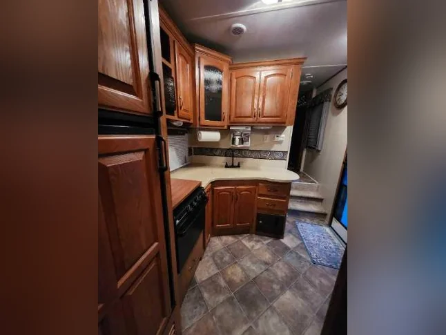 Fifth wheel Sprinter 273 FWRET 2013 31 pieds thumbnail 5