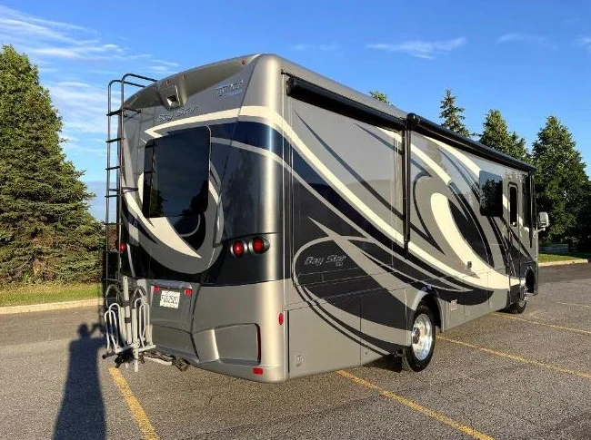 Newmar Bay Star ** seulement 10,800km ** classe A thumbnail 3