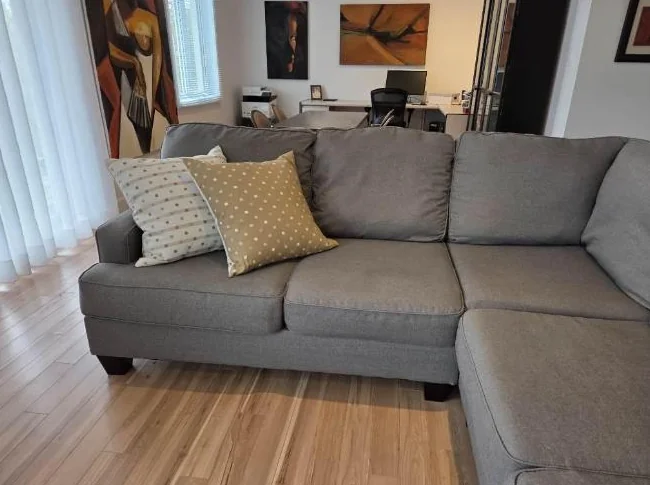 Fauteuil sectionnel en excellente condition - Vente rapide – Excellente occasion ! thumbnail 4