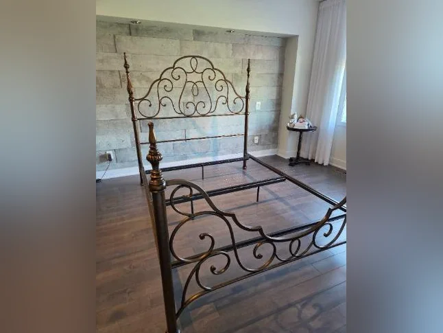 Lit Queen de Marque Bombay