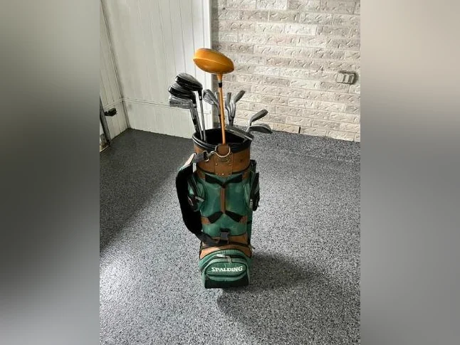 A vendre Bâtons de golf droitier + Sac Spalding thumbnail 5