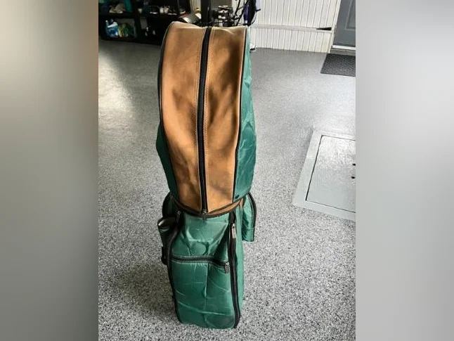 A vendre Bâtons de golf droitier + Sac Spalding thumbnail 6