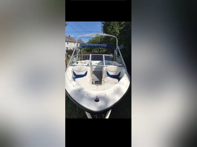 Bayliner XL 2095 175 avec remorque