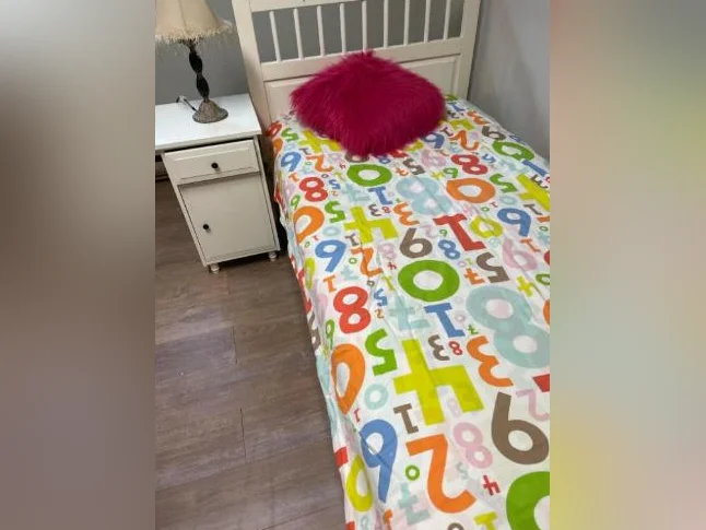 chambre a louer pour femme thumbnail 2