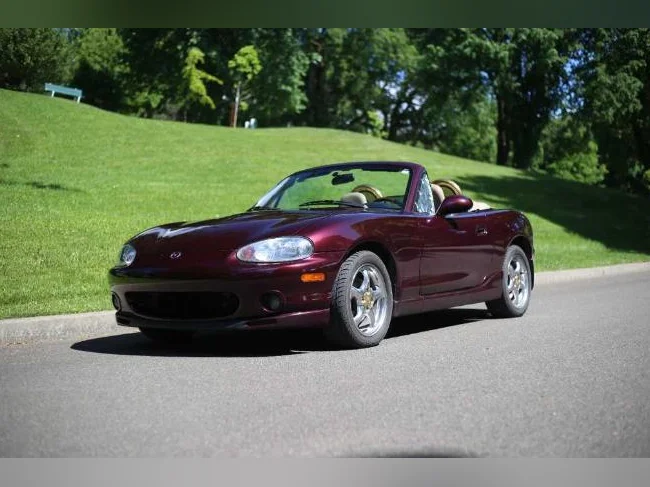 MAZDA Miata MX-5, édition Nardi Torino/an 2000, 104500 kms. thumbnail 5