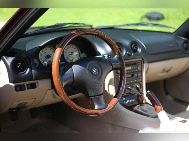 MAZDA Miata MX-5, édition Nardi Torino/an 2000, 104500 kms. thumbnail 3