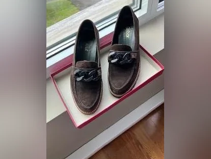 Soulier suède brun pour dame