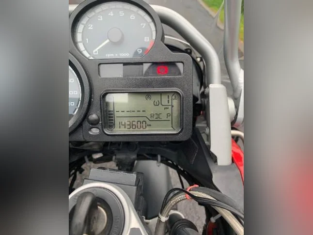 BMW R1200GS adventure thumbnail 4